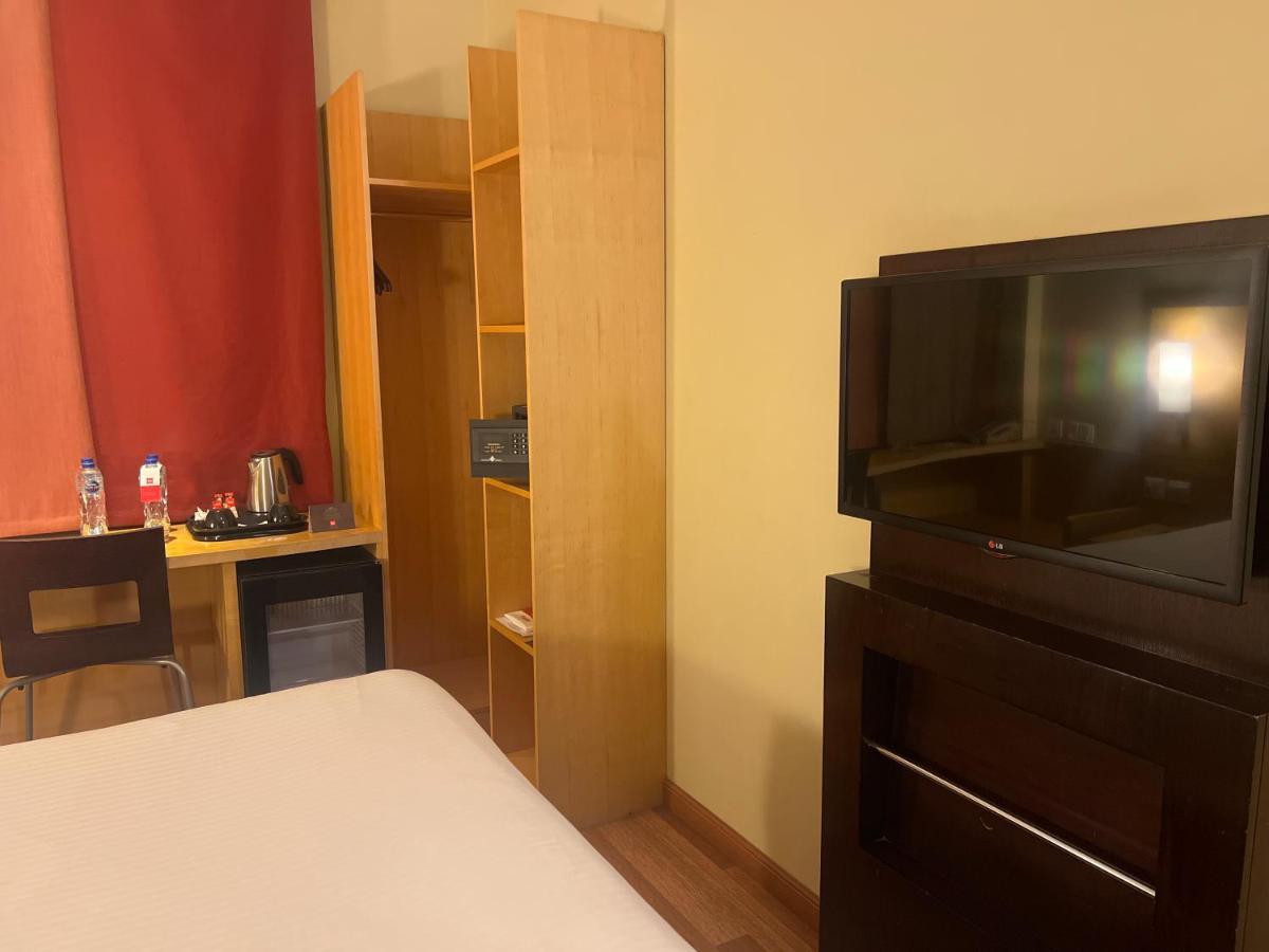 Ibis Yanbu Hotel Ngoại thất bức ảnh
